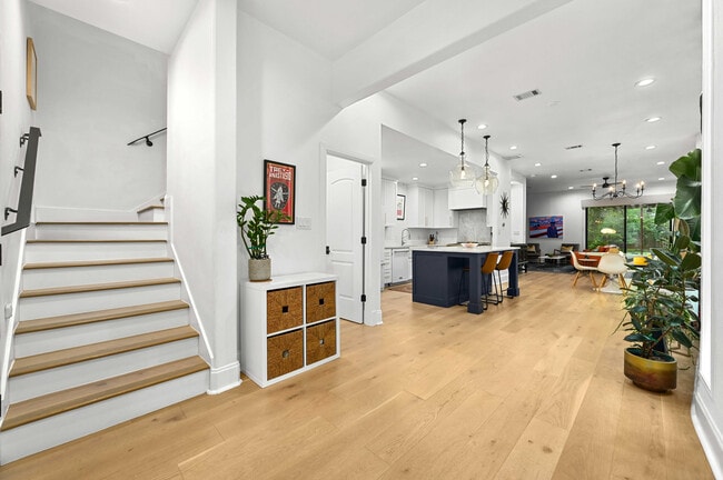property at 705 W Johanna St