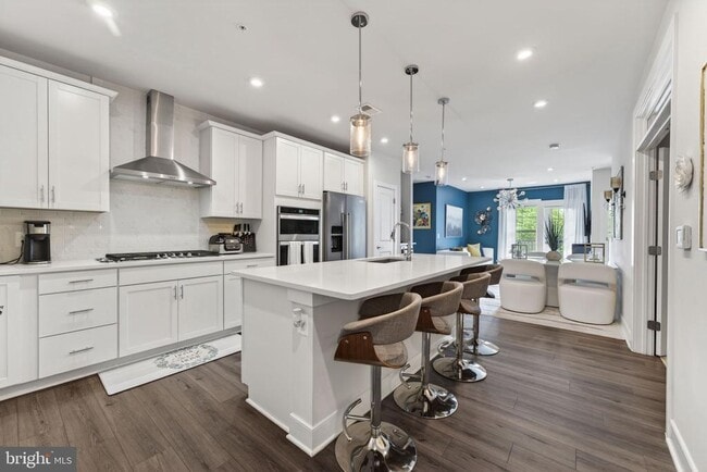 property at 102 St Ives Pl