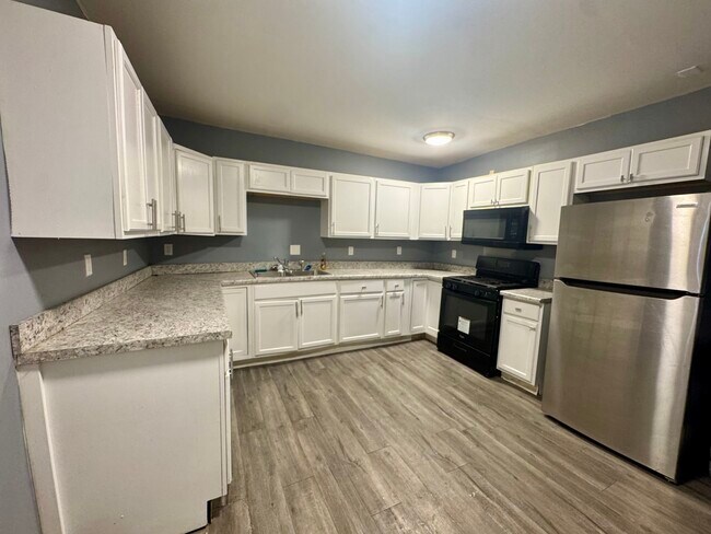 616 E 6th St in Davenport, IA - Building Photo - Building Photo