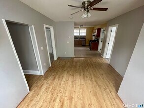 98 Columbia St in New Britain, CT - Building Photo - Building Photo