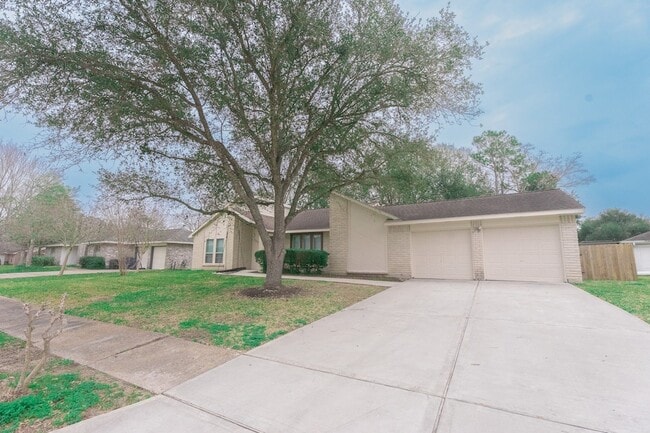 1314 Frontier Ln in Friendswood, TX - Building Photo - Building Photo