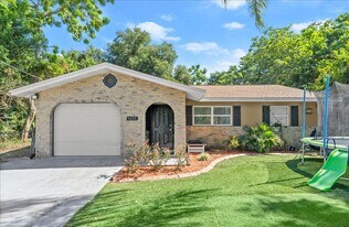 1235 Alcazar St in Daytona Beach, FL - Building Photo