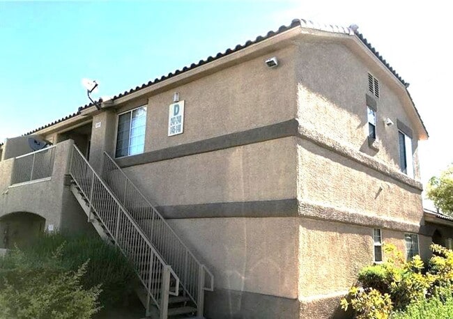 1401 Michael Way in Las Vegas, NV - Building Photo - Building Photo