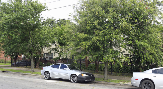 1711 St Andrew St in New Orleans, LA - Building Photo - Building Photo