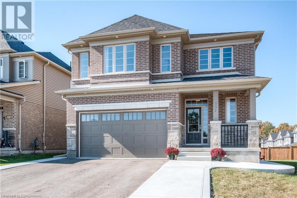 537 Valhalla Cres in Waterloo, ON - Building Photo
