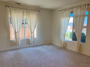 2913 Esta Ave in Modesto, CA - Building Photo - Building Photo