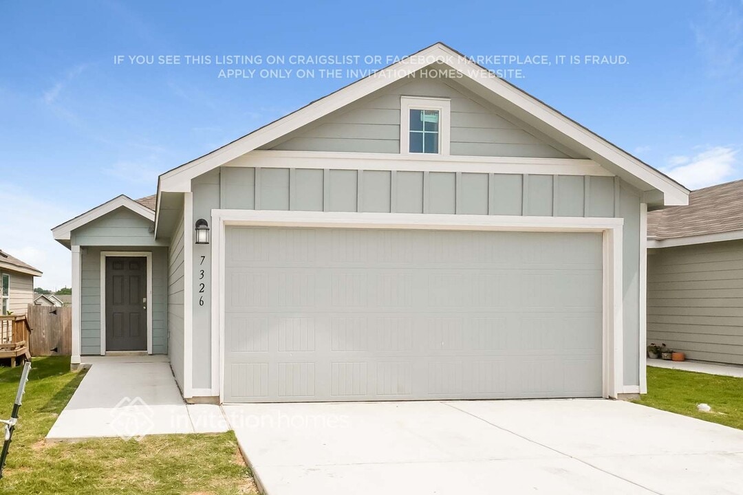 7326 Plata Cir in San Antonio, TX - Building Photo