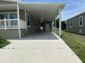 456 Cecilia Dr in Port Orange, FL - Building Photo - Building Photo