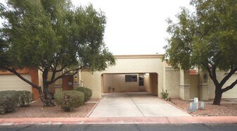 3038 W Avenida Obregon in Tucson, AZ - Building Photo
