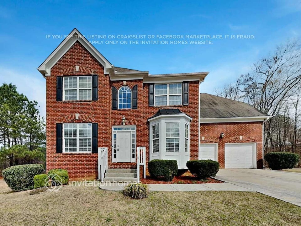 4594 Sequoia Park Trail SW in Snellville, GA - Building Photo