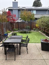 984 San Miguel Rd in Concord, CA - Building Photo - Building Photo