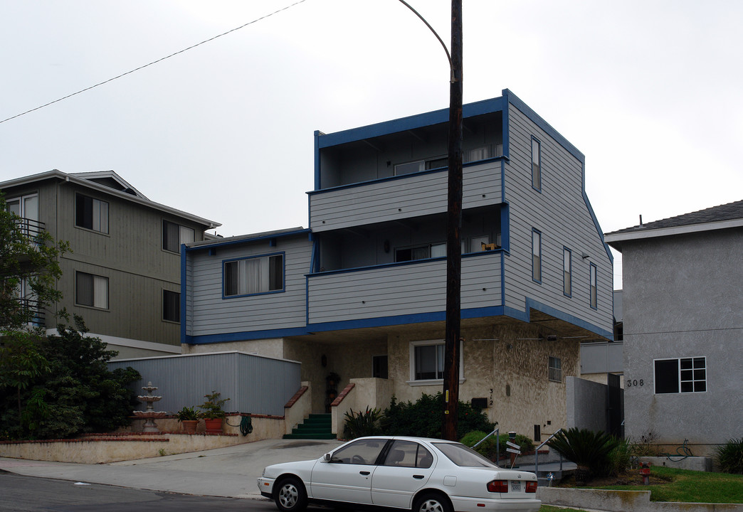 312 Virginia St in El Segundo, CA - Building Photo