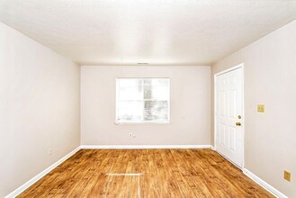 248 Foxglen Rd in Birmingham, AL - Building Photo - Building Photo