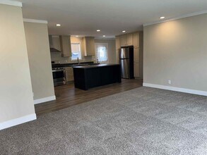 48571 Lakeview Cir in Shelby Township, MI - Building Photo - Building Photo