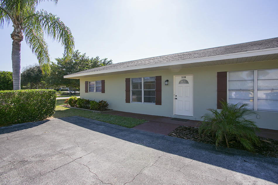 1680 Park St in Juno Beach, FL - Building Photo
