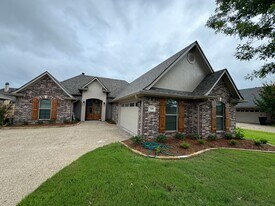 520 Half Moon Ct in Bossier City, LA - Building Photo