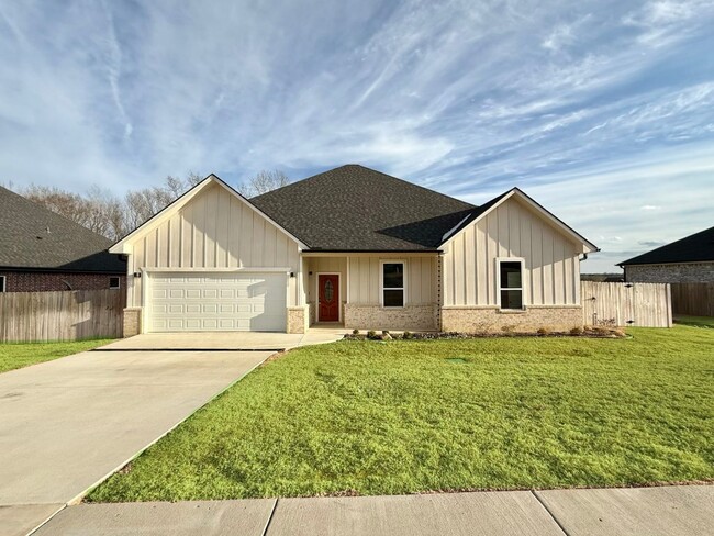 property at 1033 Stagecoach Bend