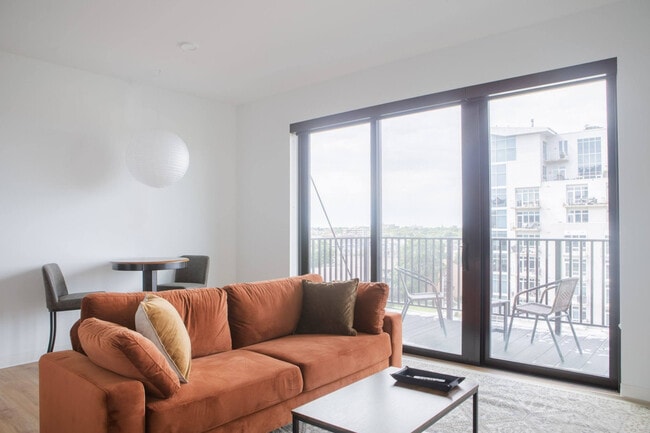 property at 1237 N Van Buren St