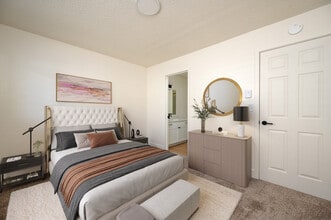 SAGEWOOD ESTATES in Portland, OR - Building Photo - Building Photo