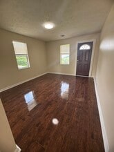 525 Peach Orchard Dr in Kingsport, TN - Building Photo - Building Photo
