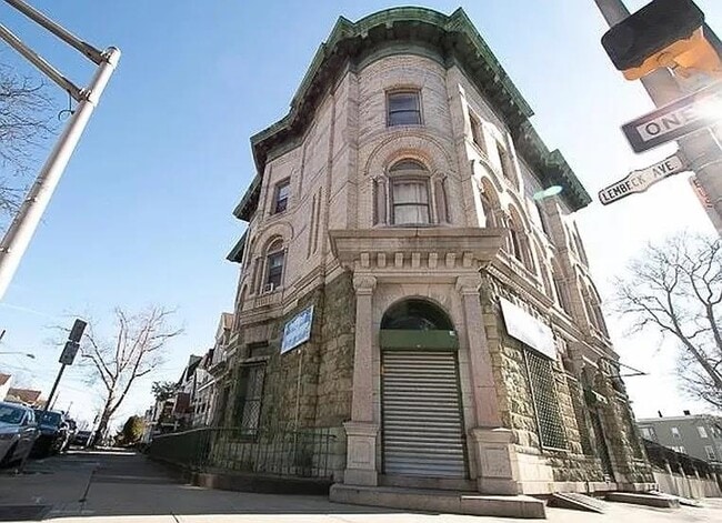 property at 99 Lembeck Ave