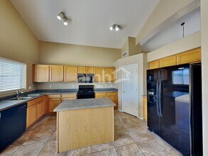 10126 Olla Ave in Mesa, AZ - Building Photo - Building Photo