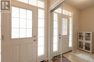 514 Honeylocust Ave in Ottawa, ON - Building Photo - Building Photo