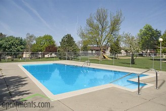 The Meadows Apartments in Madison, WI - Foto de edificio - Building Photo