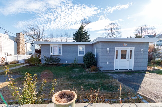 property at 18 Bay St