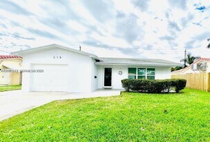 218 SE 3rd Pl in Dania Beach, FL - Building Photo