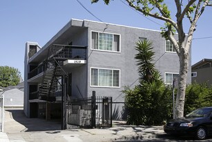 1529 Alcatraz Ave in Berkeley, CA - Building Photo