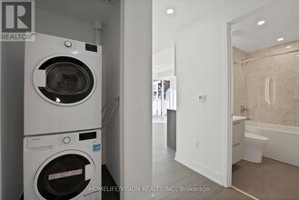 36 Olive Ave in Toronto, ON - Building Photo - Building Photo