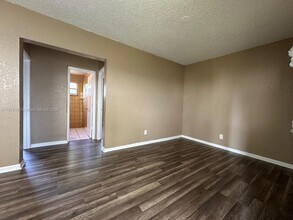 616 NW 4th Ave in Fort Lauderdale, FL - Building Photo - Building Photo