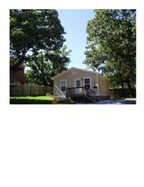 832 W Eagle St in Fayetteville, AR - Building Photo