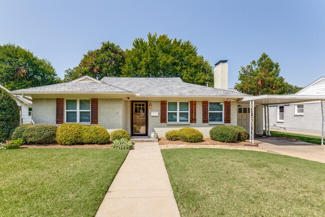property at 2704 Ryan Pl Dr