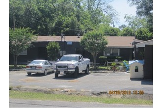 Jackson Street in Pensacola, FL - Building Photo - Building Photo