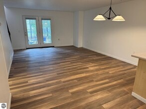 1495 Newport St in Traverse City, MI - Building Photo - Building Photo