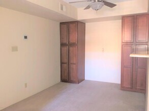 3601 W Tierra Buena Ln-Unit -112 in Phoenix, AZ - Building Photo - Building Photo