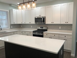 43 Oread St in Worcester, MA - Foto de edificio - Building Photo