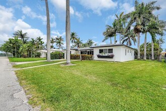 1319 Buchanan St in Hollywood, FL - Building Photo - Building Photo
