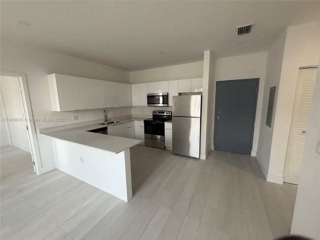 property at 879 E 24th St