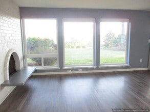 7400 Stinson Ave in Gig Harbor, WA - Building Photo - Building Photo