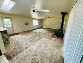 22260 Shandin Rd in Apple Valley, CA - Building Photo - Building Photo