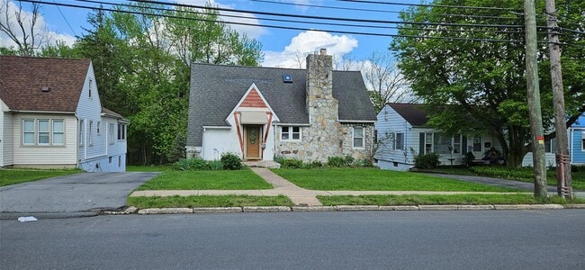 property at 146 Monhagen Ave