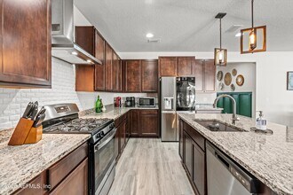 1861 Amberly Dr in Middleburg, FL - Building Photo - Building Photo