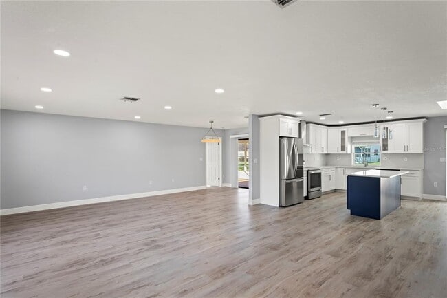8312 Roxboro Dr in Hudson, FL - Building Photo - Building Photo