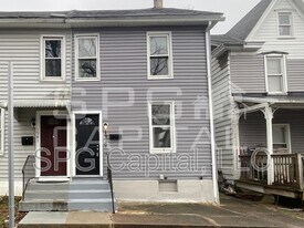 1939 Briggs St in Harrisburg, PA - Building Photo