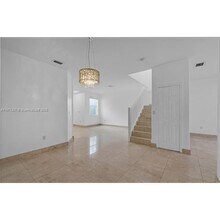 8643 NW 112th Pl in Doral, FL - Building Photo - Building Photo