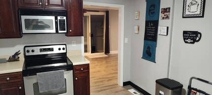 113 Bettie St in Johnson City, TN - Building Photo - Building Photo