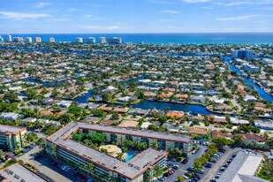 5300 NE 24th Terrace in Fort Lauderdale, FL - Building Photo